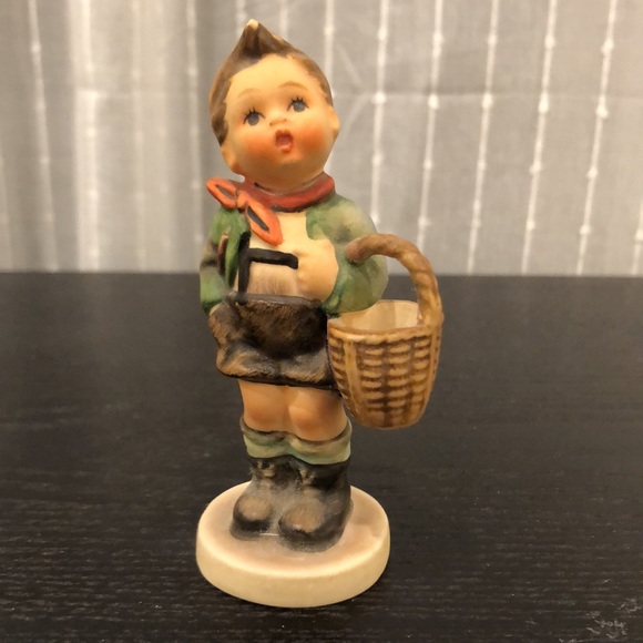 Hummel Figurine Boy Holding Basket - Picture 13 of 13
